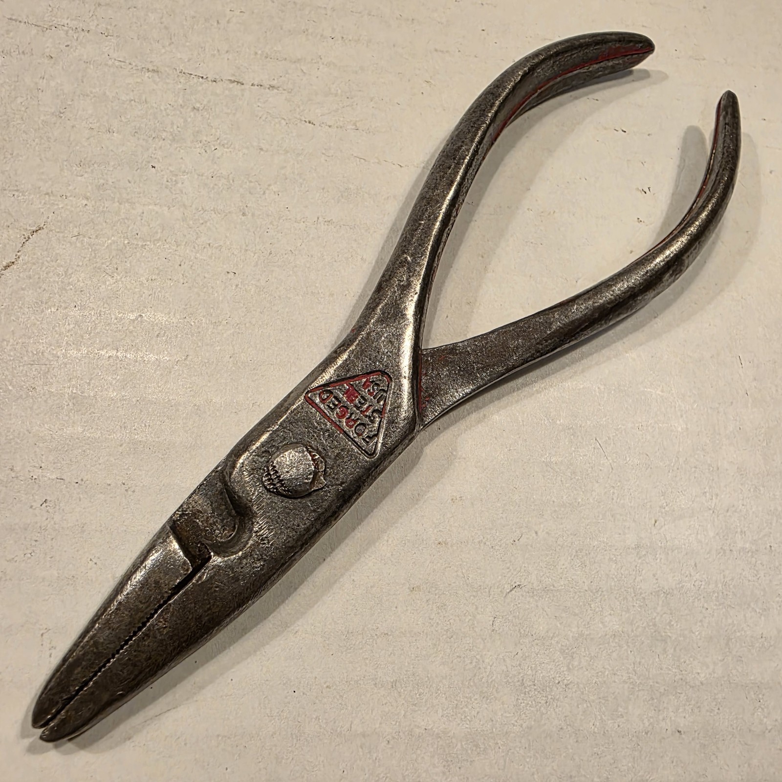 Forged Steel 6″ Needle Nose Pliers With Wire Cutters USA