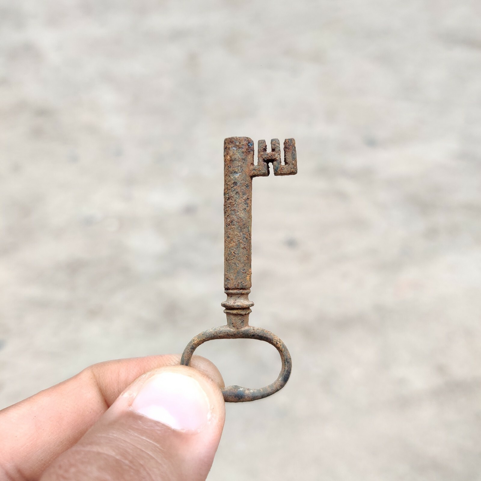 1920s Vintage Original Old Primitive Handmade Skeleton Padlock Key 2 I423