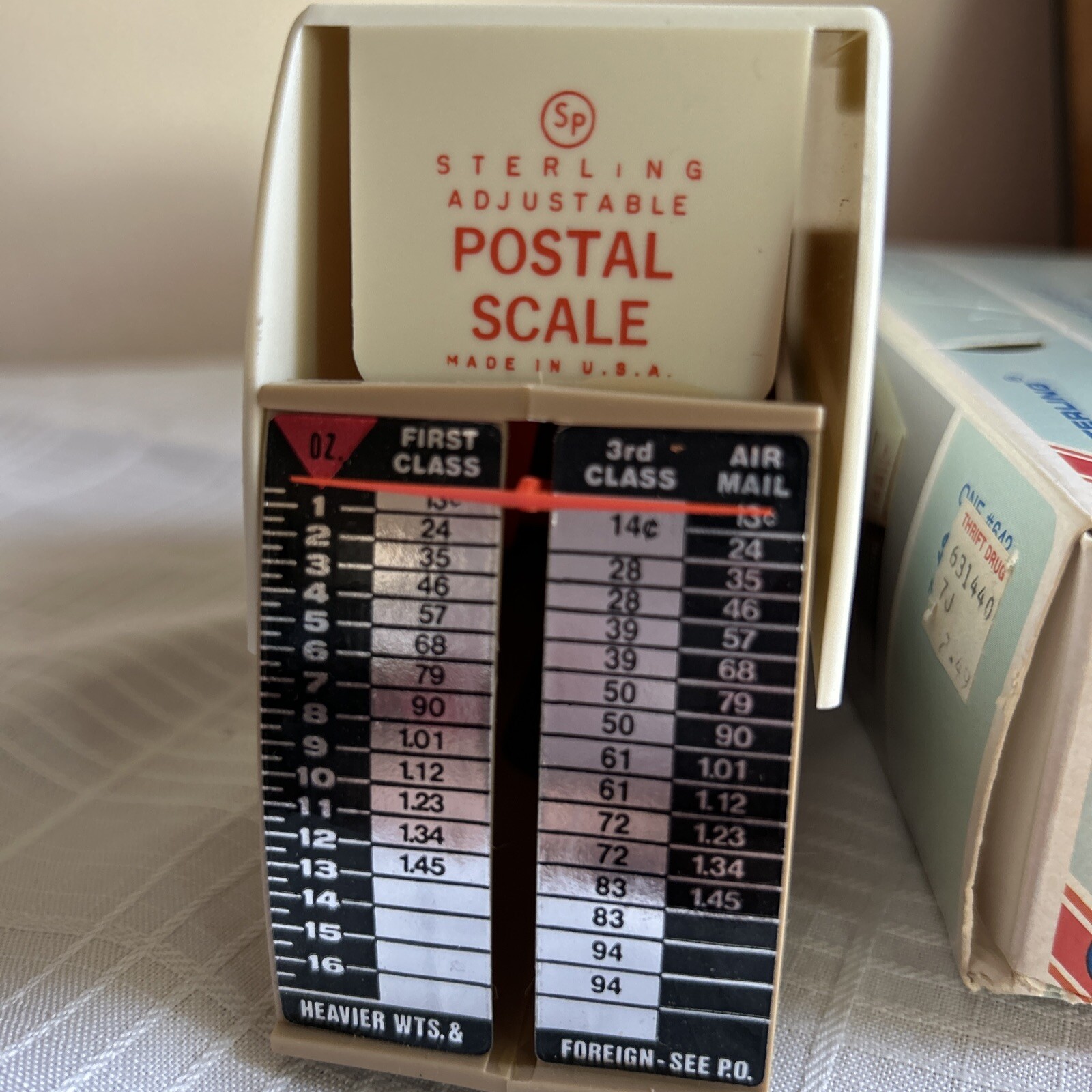 Sterling Plastics Borden Vintage Adjustable Postage Scale 1975 Made In USA w Box