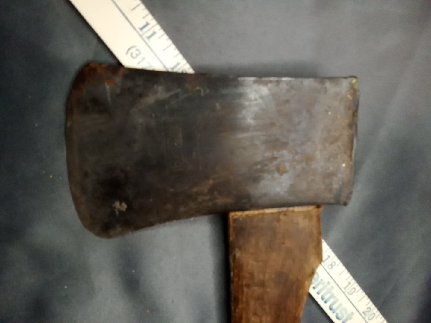 Vintage 2-1/2 Lb. Plumb boys axe, 28″ original handle.