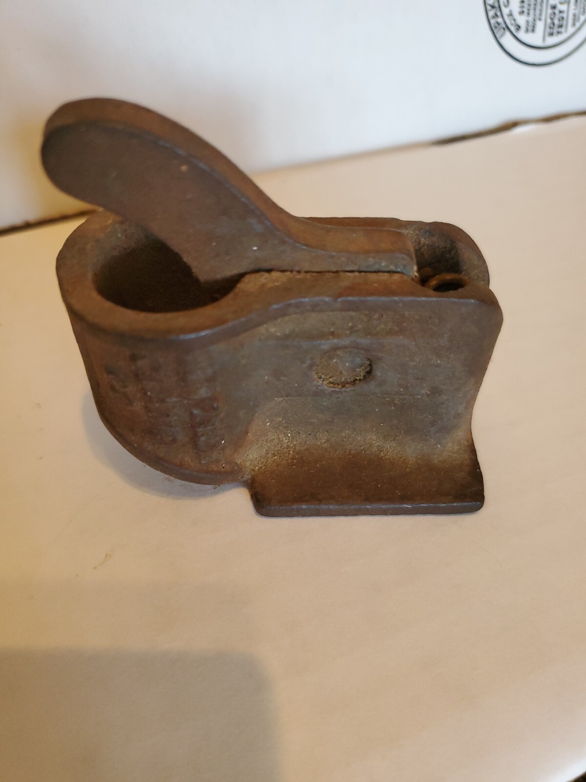 Vintage Wetzler Pole Clamp Cast Iron Spring Load Handle Long Island City NY USA