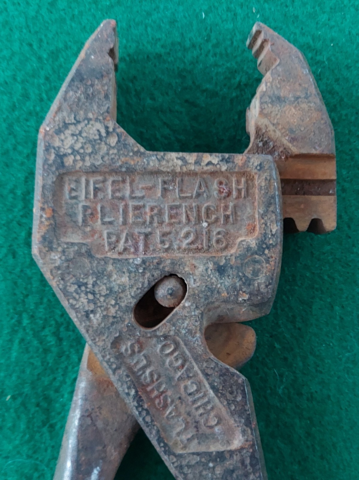 Vintage EIFFEL-FLASH PLIERENCH Plyers Chicago USA 8-1/2 Inch Original Flashsls