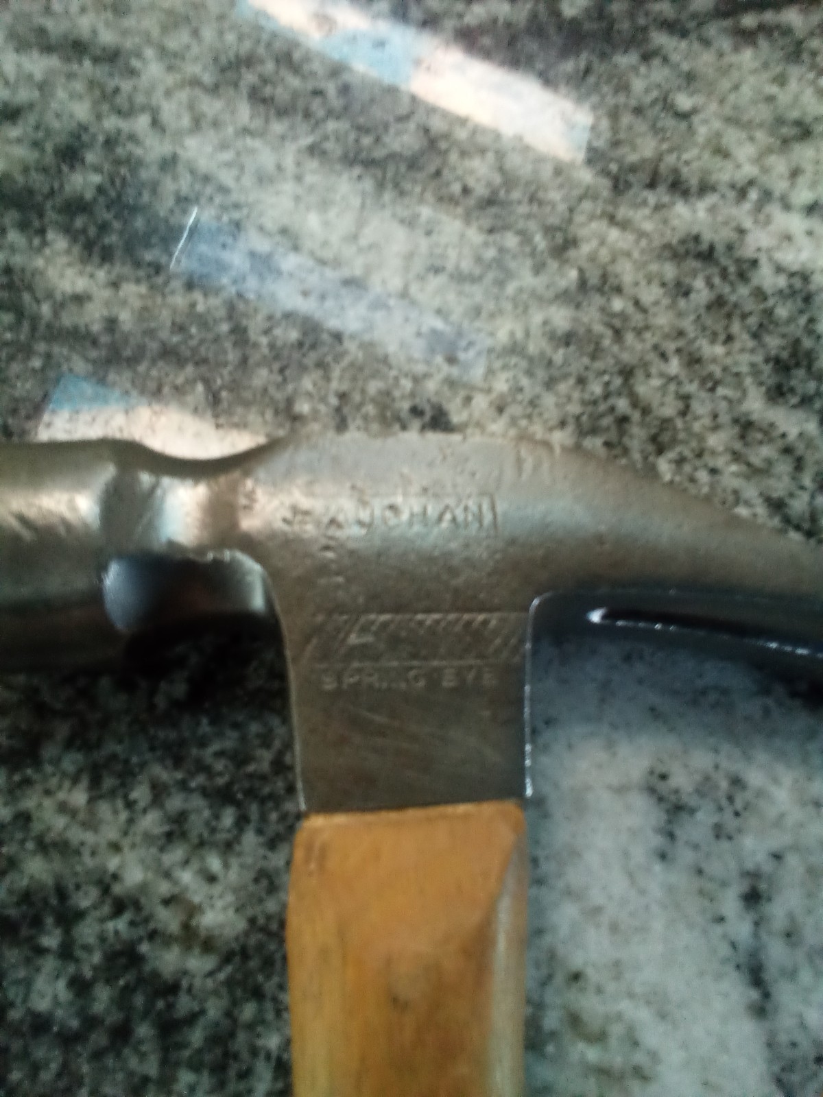 VAUGHAN “SPRING EYE” HICKORY 13″ FRAMING CLAW HAMMER ~ No. 999 ~ original