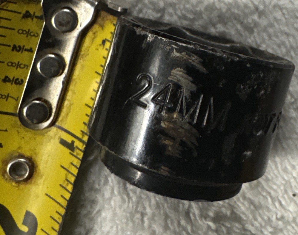 24 mm, 24mm Low Profile shallow Oil Filter Socket, 3/8” Drive tool, 6 pt