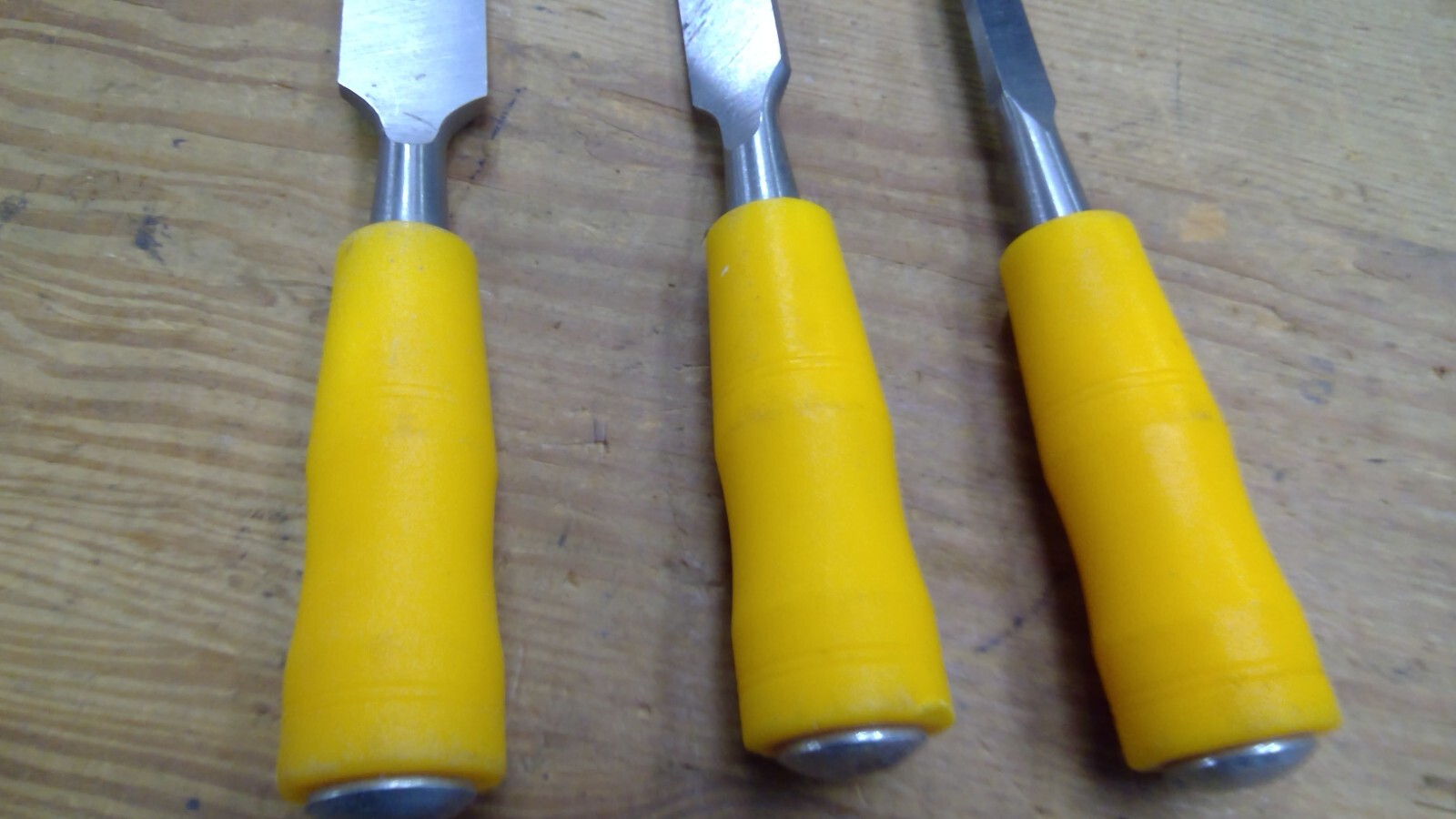 ALLTRADE 3 Piece Chisel Set 1″ 3/4″ 1/2″