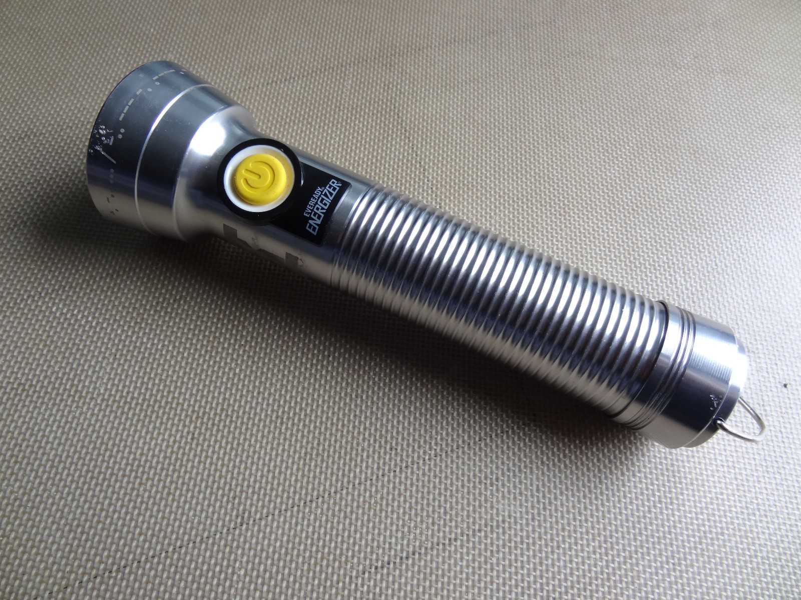 Energizer 150 Lumen LED Hunting Flashlight VRMH25 -Metal – 2D