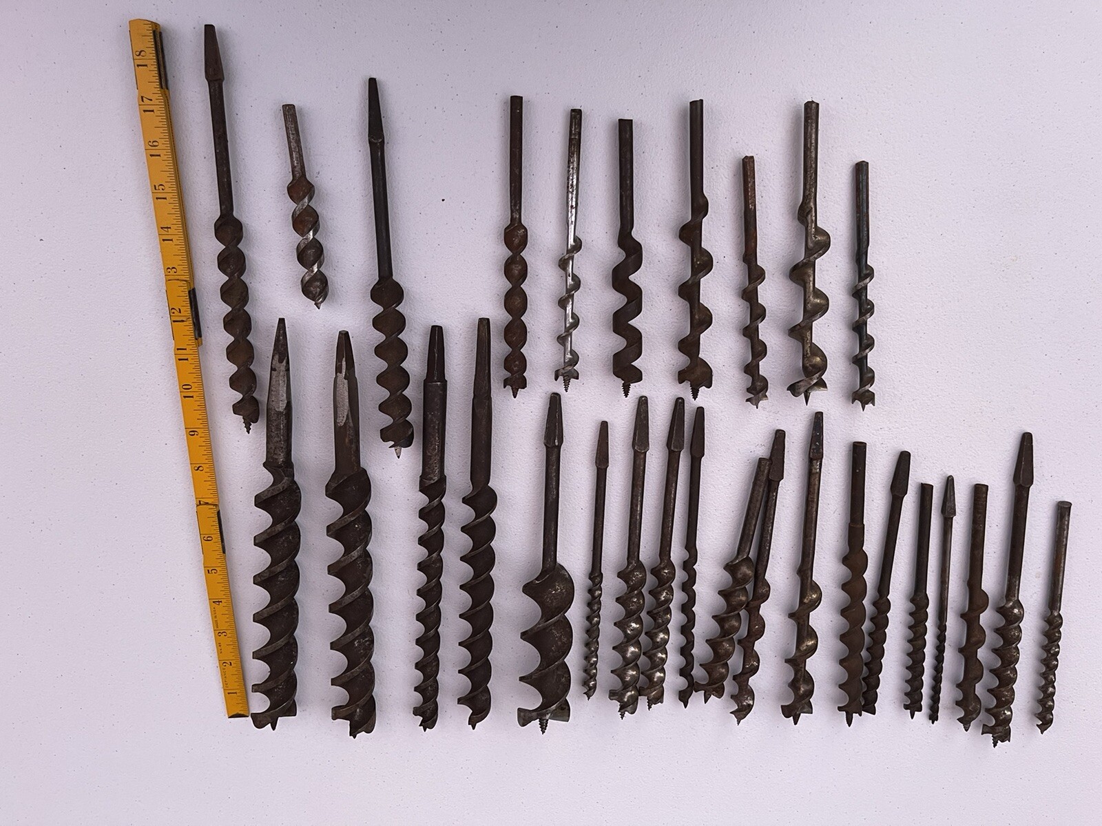 VINTAGE LOT OF 29 DIFFERENT SIZES AUGER BITS