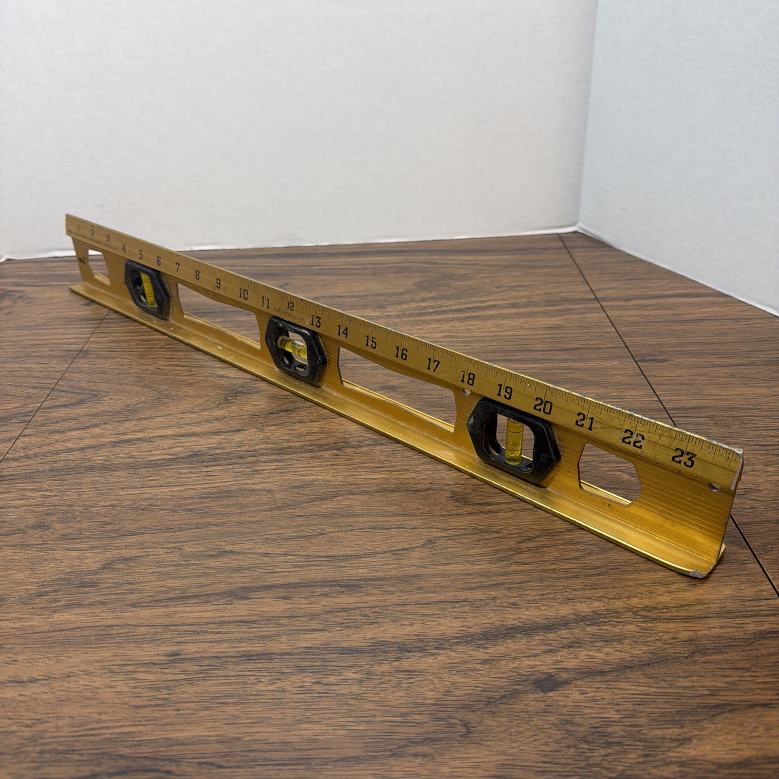 Vintage Empire Speed Level 450-24 GOLD Aluminum Made in the USA – Worn
