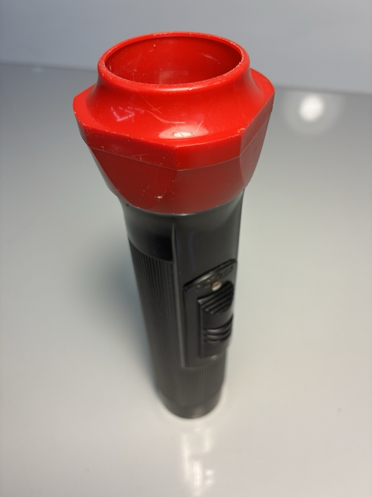 Vintage EVEREADY Red Black Plastic Flashlight Made In USA 1960’s Tested Working