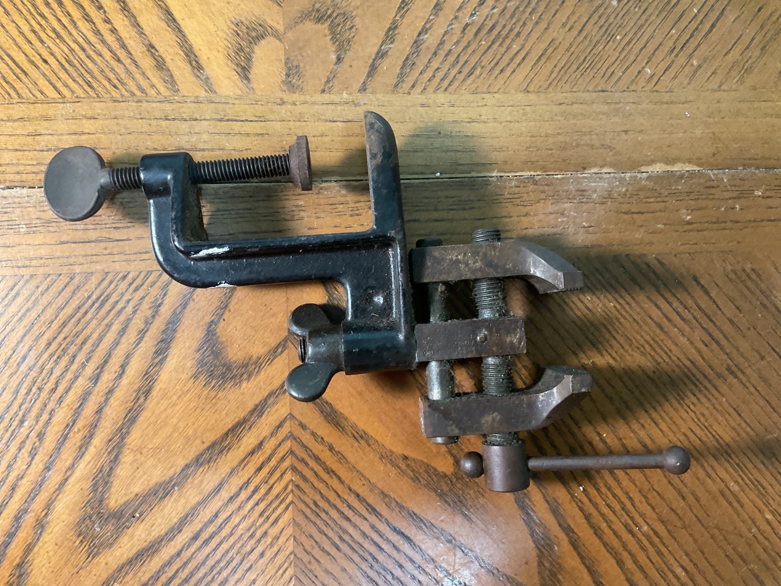 Starrett No 86 1-1/2 Inch Jewelers Vise with Clamp on Base C1