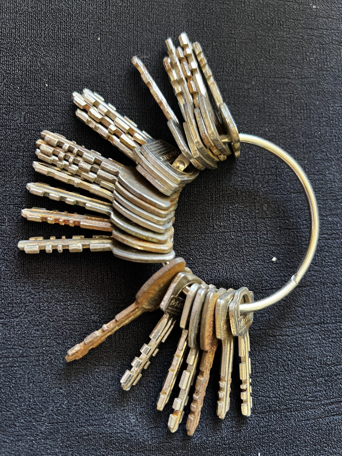 Lot of 23 Vintage Master Lock Keys on key Ring