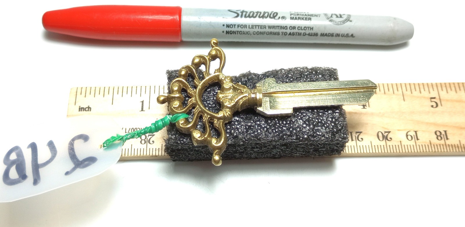 Custom House KCustom Brass Head House Key Kwikset KW1 / Schlage SC1 / SCey Blank