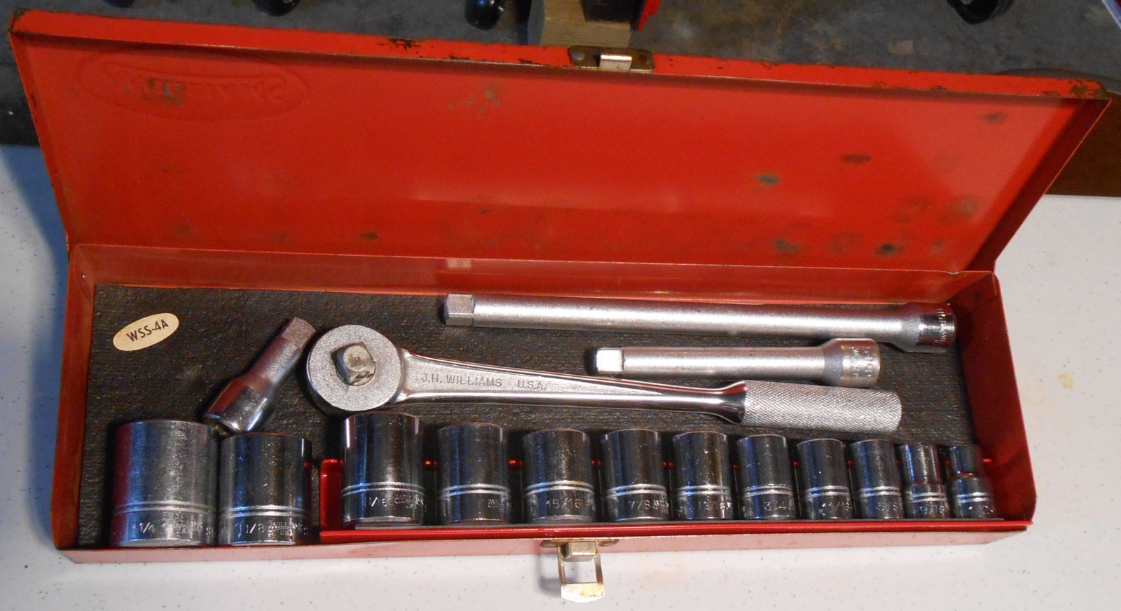 WILLIAMS 1/2-Drive SAE SOCKET SET W/ METAL CASE, 1/2 to 1-1/4, USA MADE