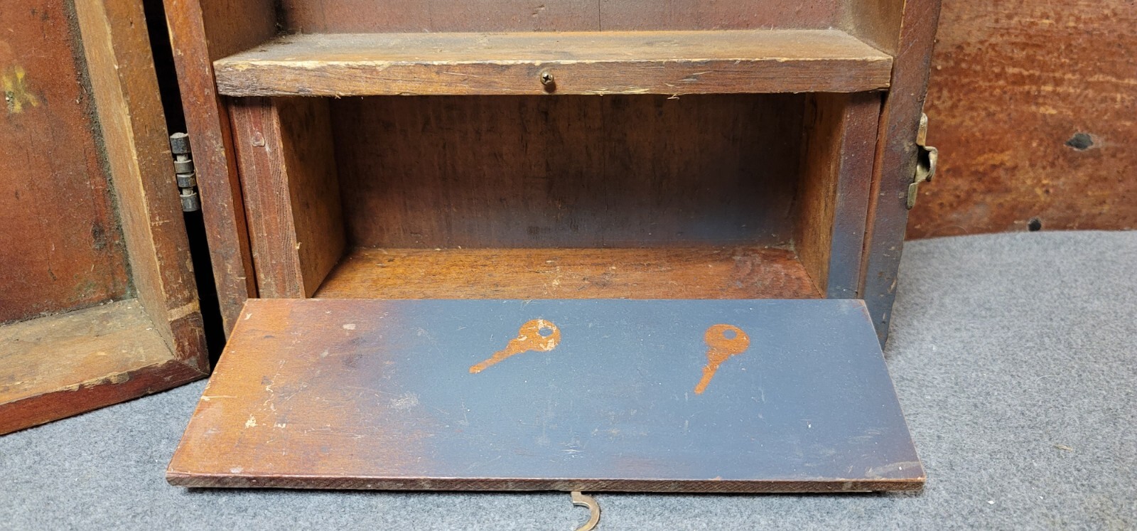 Diesel Gauge Tool Co. Wood Tool Box MT Carry Handles Corner Bumpers 22″ x 7″