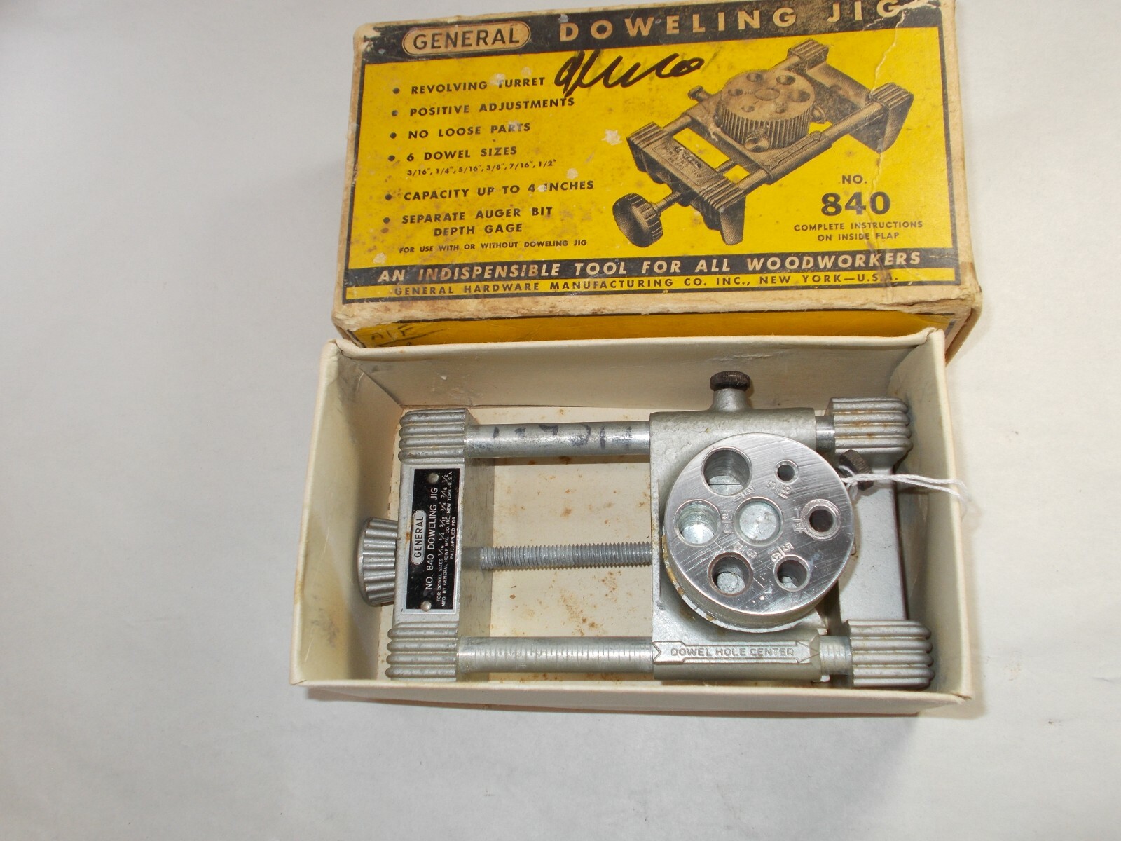 General No. 840 Doweling Jig for sizes 3/16, 1/4, 5/16, 3/8, 7/16 & 1/2″, USA