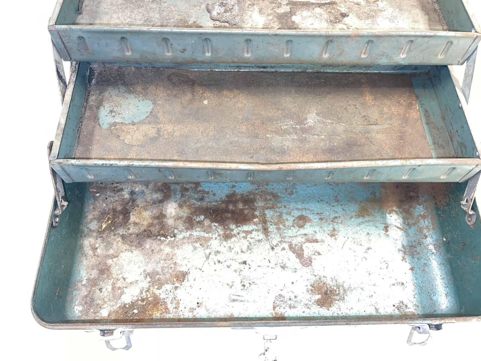 Vintage Simonsen Metal Products Co. Tackle Tool Box 2 Tray With Key! Rustic