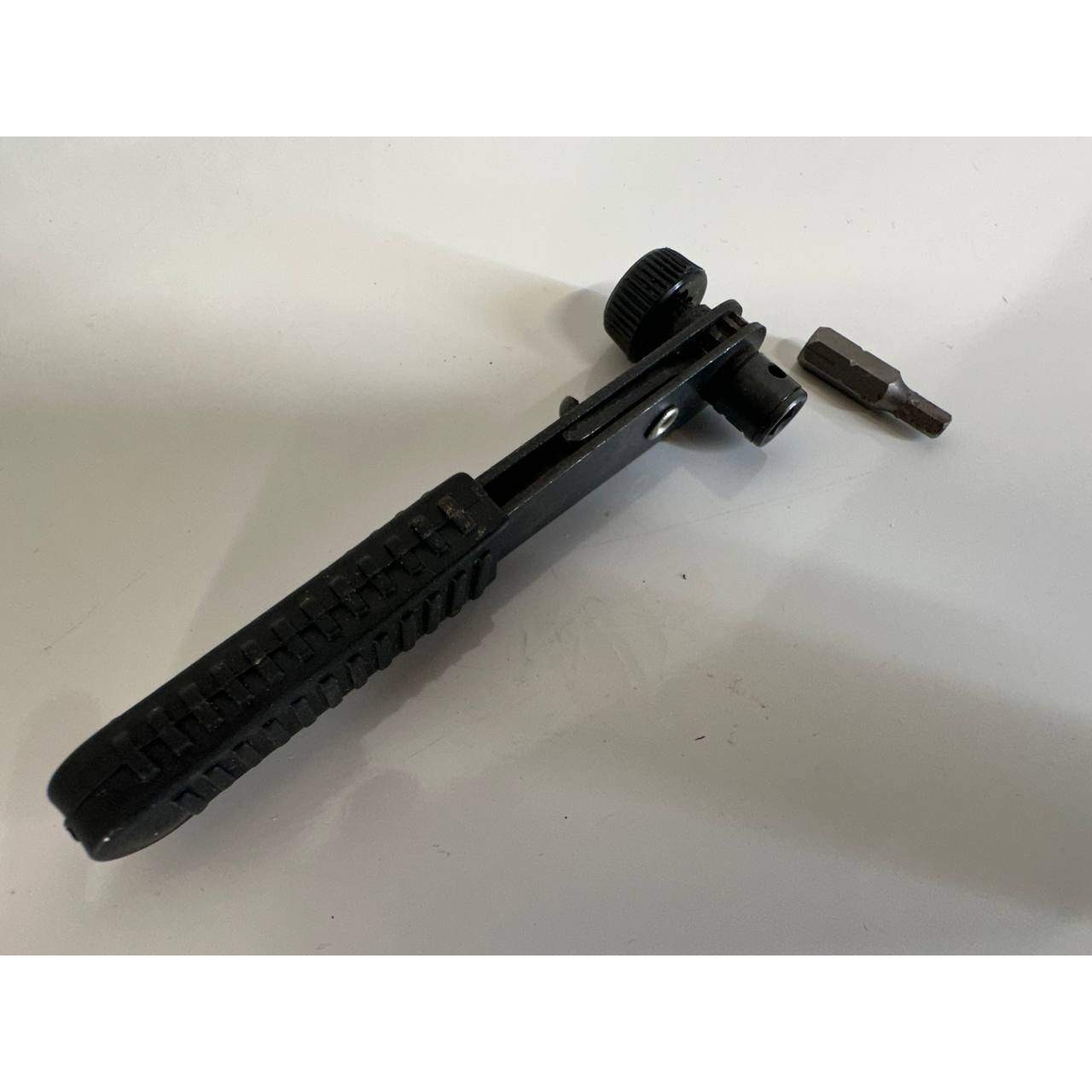 Vintage Offset Ratchet Screwdriver Tool with Hex Bit 054 (85)