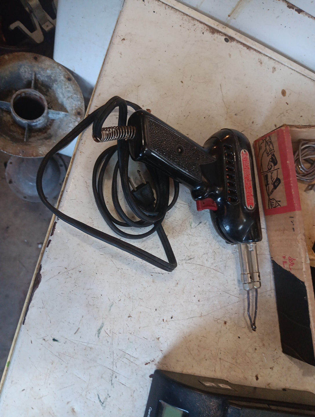Vtg WELLER Junior Soldering Gun 8100 120 Volts 2 Spotlights Heats Up Box Parts