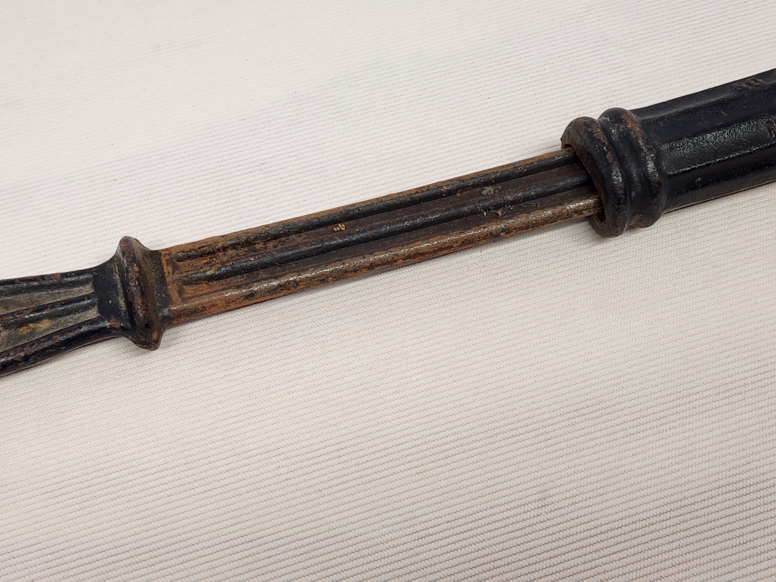 Vintage Crescent No. 56 Suregrip Nail Puller Tool VGC Extends building Tool
