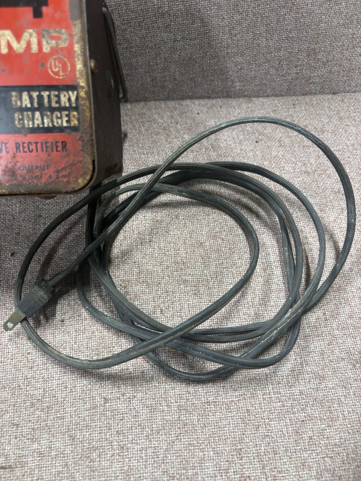 Vintage Kal Equip 4 Amp Charger Works Needs Repair Great Display parts/repair