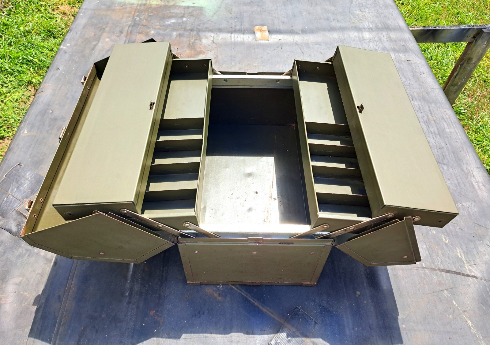 WATERLOO Olive Green Large Army Tool Box – Local Pick Up Only