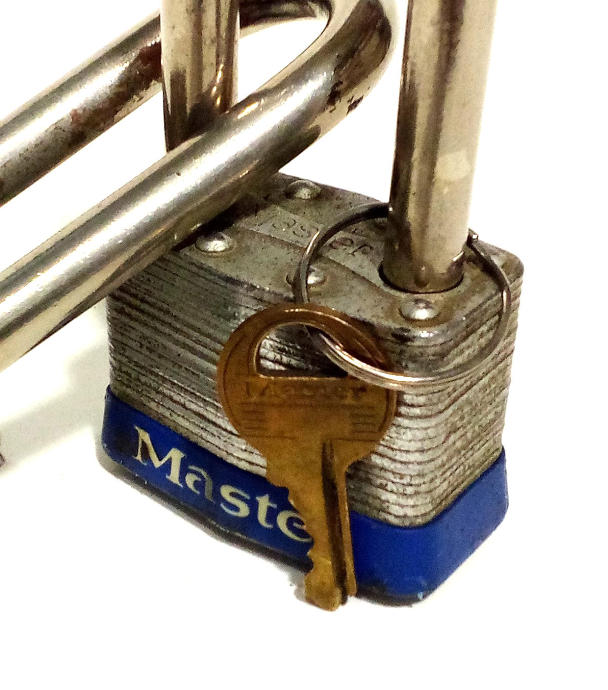 Lot of 2 Master Lock Padlocks #5 ~One Key~ Keyed Alike ~ Used