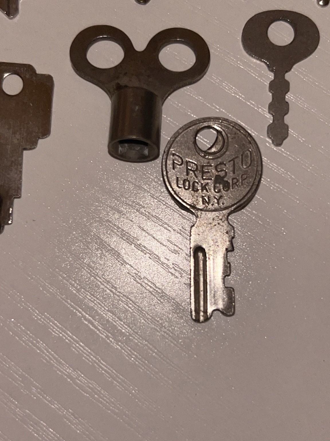 Vintage Skeleton & Lock Key Lot Yale Cole National Presto RoyalTraveller 10 Pc
