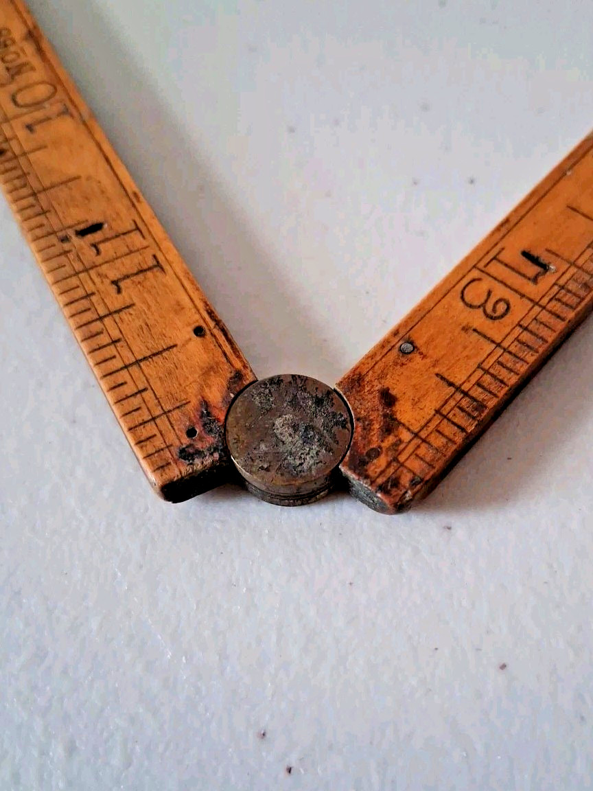 Vintage FOLDING RULER 24 inch Wood & Brass Number 68 Stanley