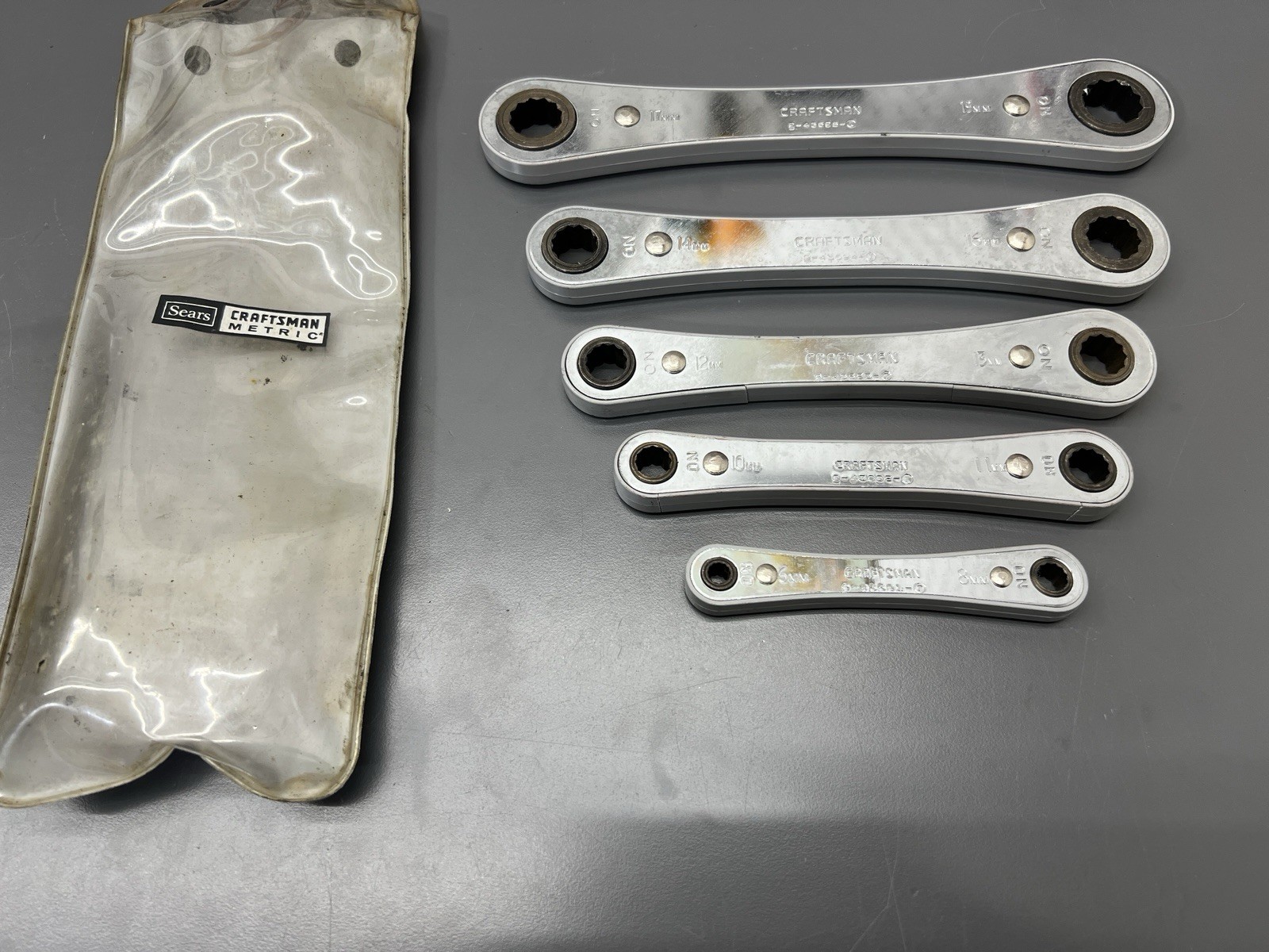 (M) VINTAGE CRAFTSMAN 9 4369 5pc METRIC BOX END RATCHETING WRENCH SET – VGC USA