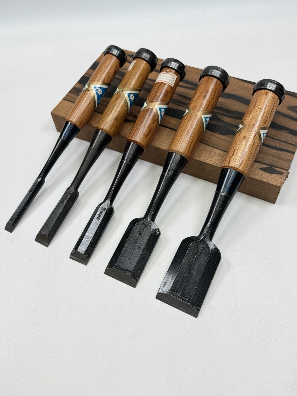 Japanese Bench Chisel (Oiire Nomi) Set Of 5 by Kikuhiromaru (菊弘丸) 2nd Gen.