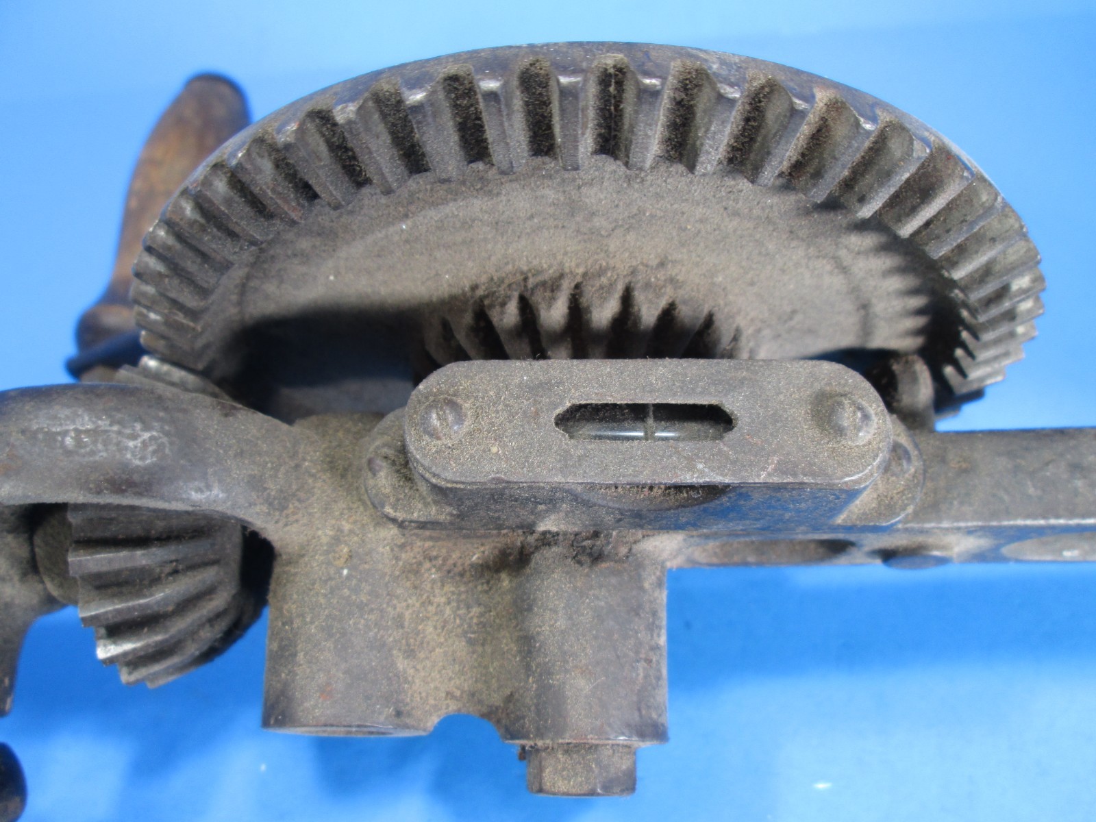 Antique MILLERS FALLS 2-Speed Breast Drill No. 012 – w/ Level, 18″ long LQQK!