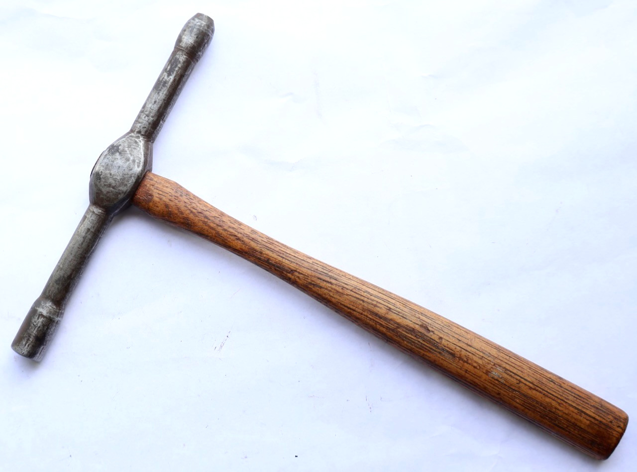 9.8 Oz. Unbranded Metal Working Hammer / Tin Copper Silversmith / MTT