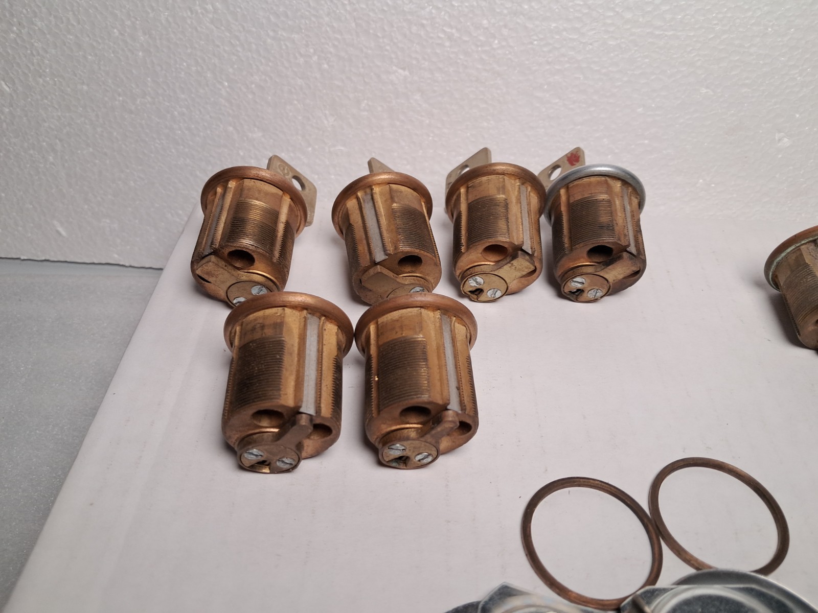 20 Yale Mortise & Rims Cylinders Used some with keys