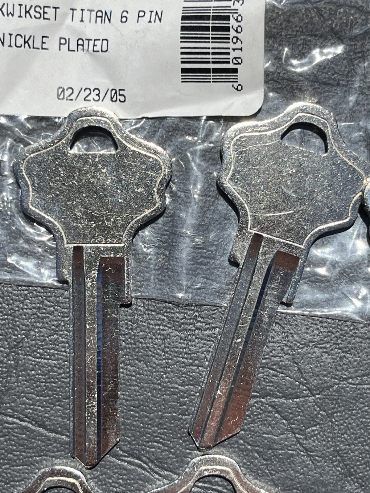 Kwikset Titan Key Blank Jet KW10 A1176ST Lot of 8 Pieces Uncut 6 Pin