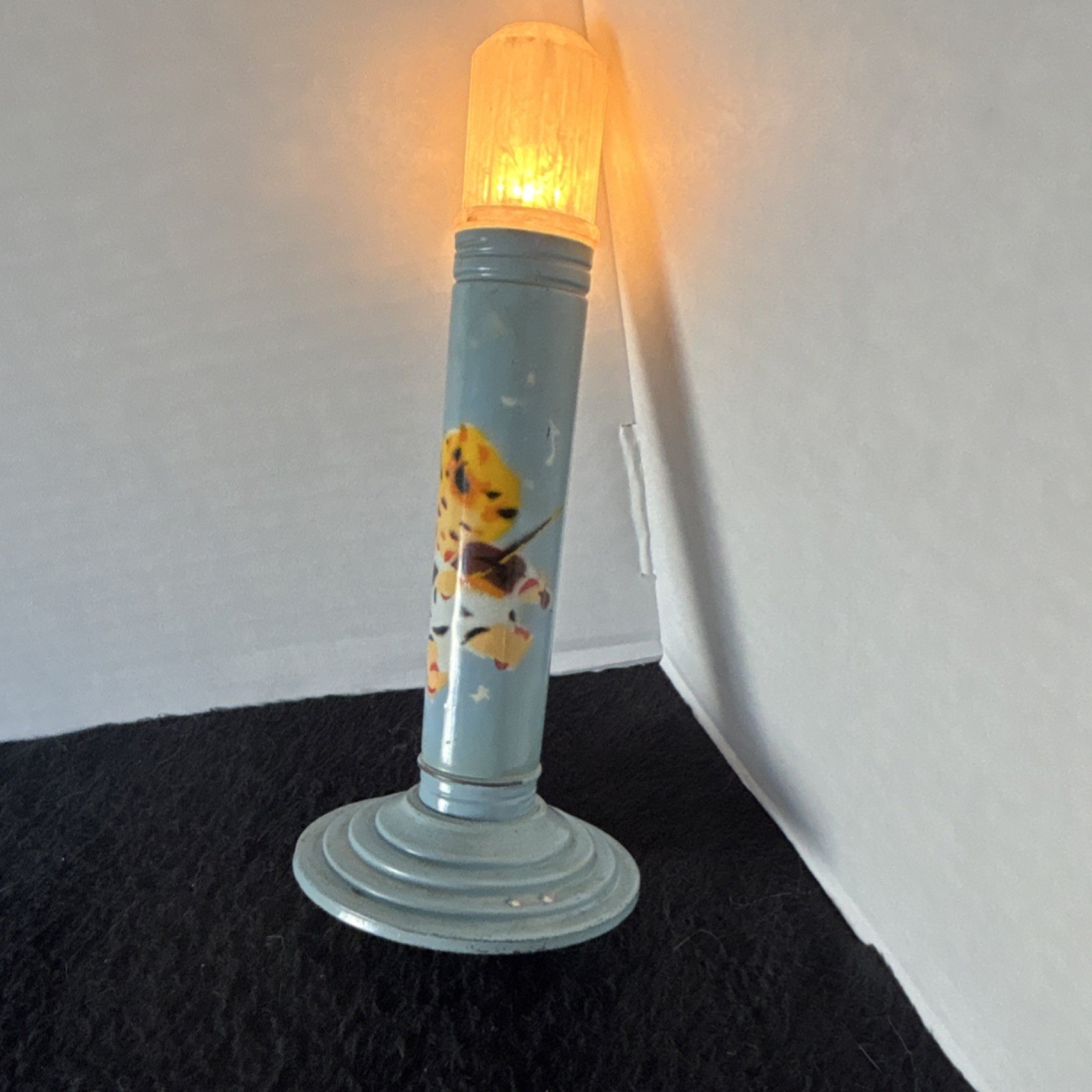 Antique art deco 1930s/40s Battery Operated Torch/Flashlight Made In Hong Kong