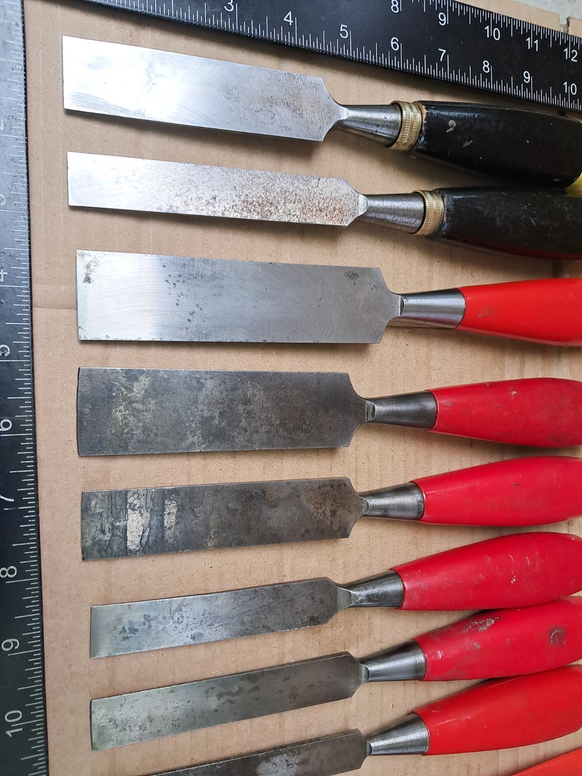 Mixed Lot of Footprint Wood Chisels 10 x Bevel Edged & 2 x Firmer Chisels
