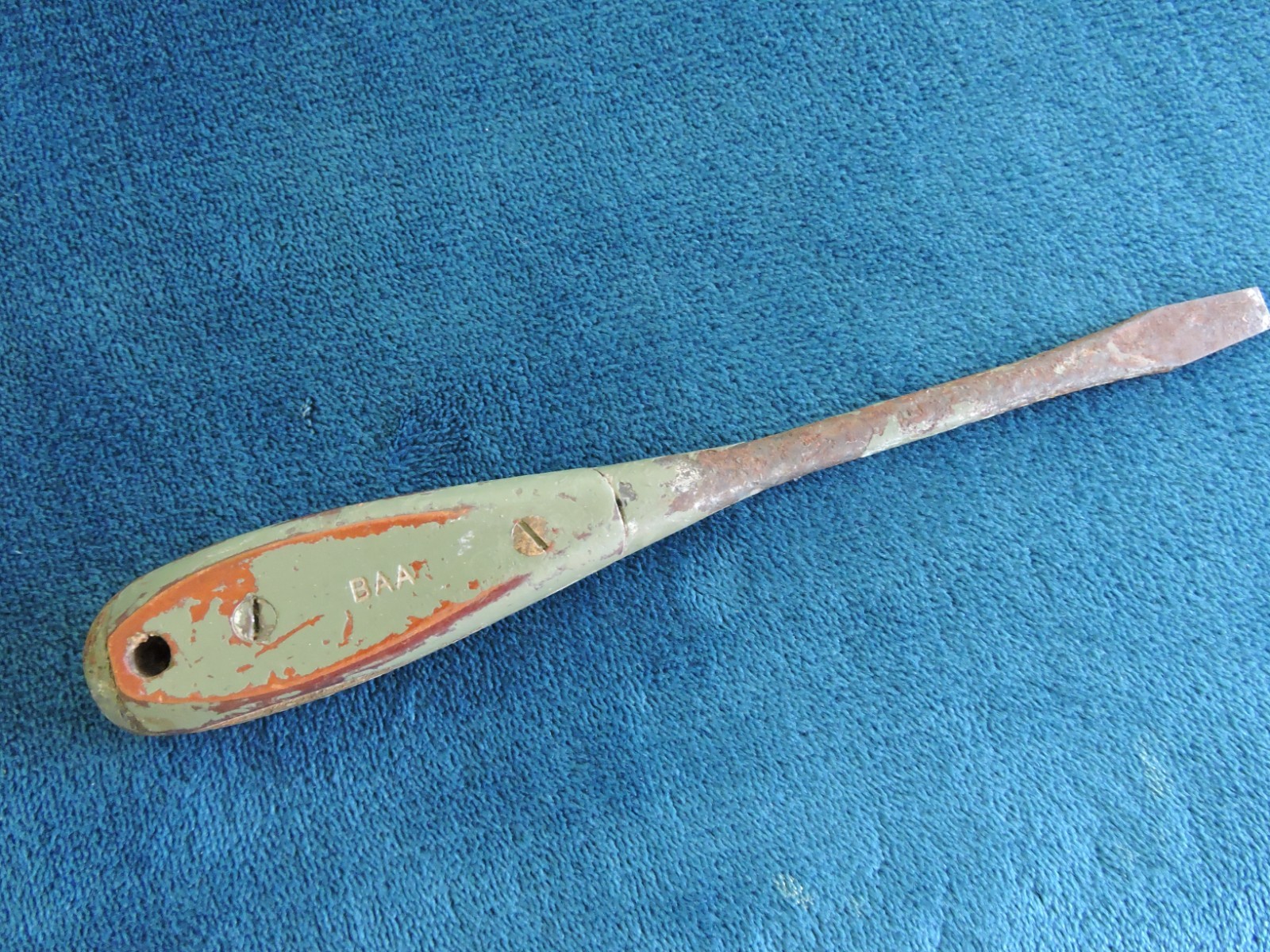 Vintage Perfect Handle Style All Metal 8 1/2 ” Screwdriver.