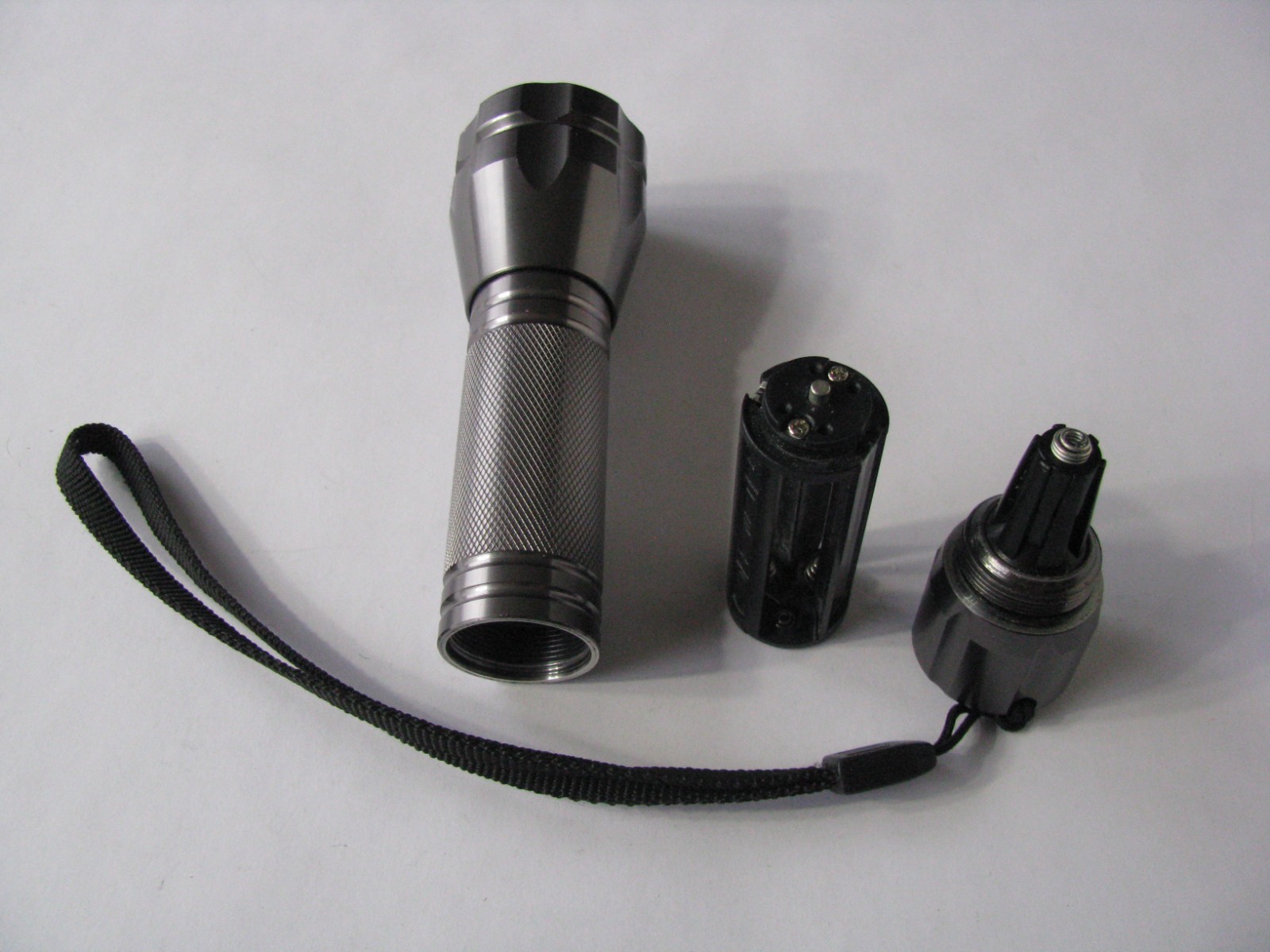 Element K2 Flashlight Sm Dark Grey Aluminum Flash Light 3x AAA Battery Powered