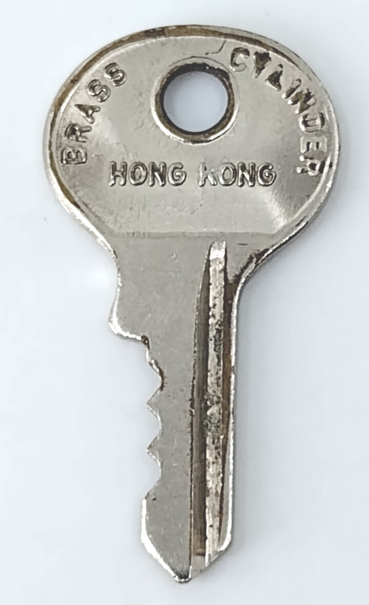 Vintage Key YEAR BRASS CYLINDER HONG KONG Appx 1-1/2″
