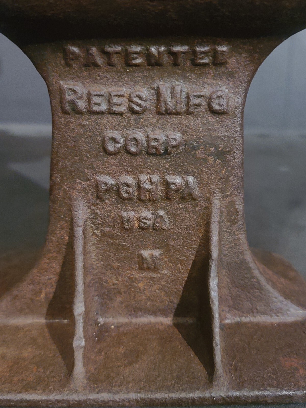 Rare Vintage Rees Mfg Corp Jack Model No. 8 Pittsburgh, PA 2 Ton 6 inch Lift