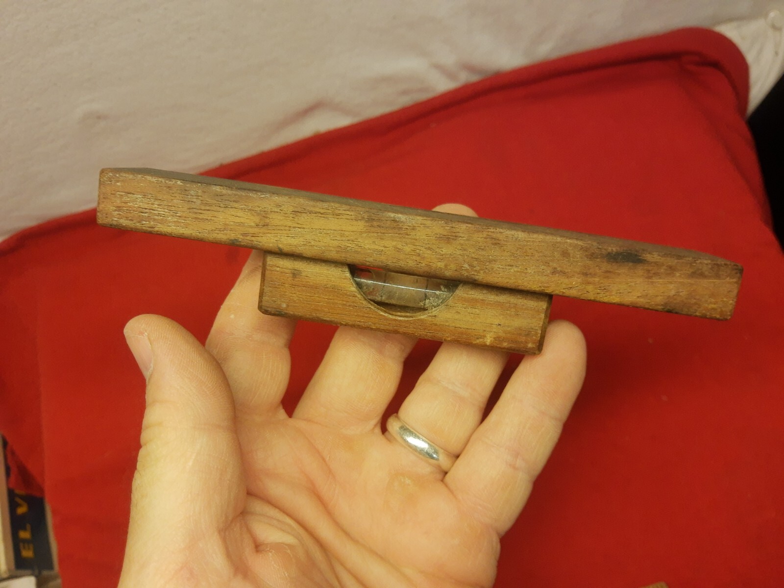 VTG Early American Level Mfg Detroit Wooden Level 6″ Rosewood Tool Paper Label