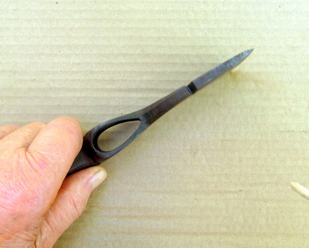 PLUMB Half-Hatchet Head Branded 1” Waffle Hammer Pole 2-1/8”Blade Nail Pull