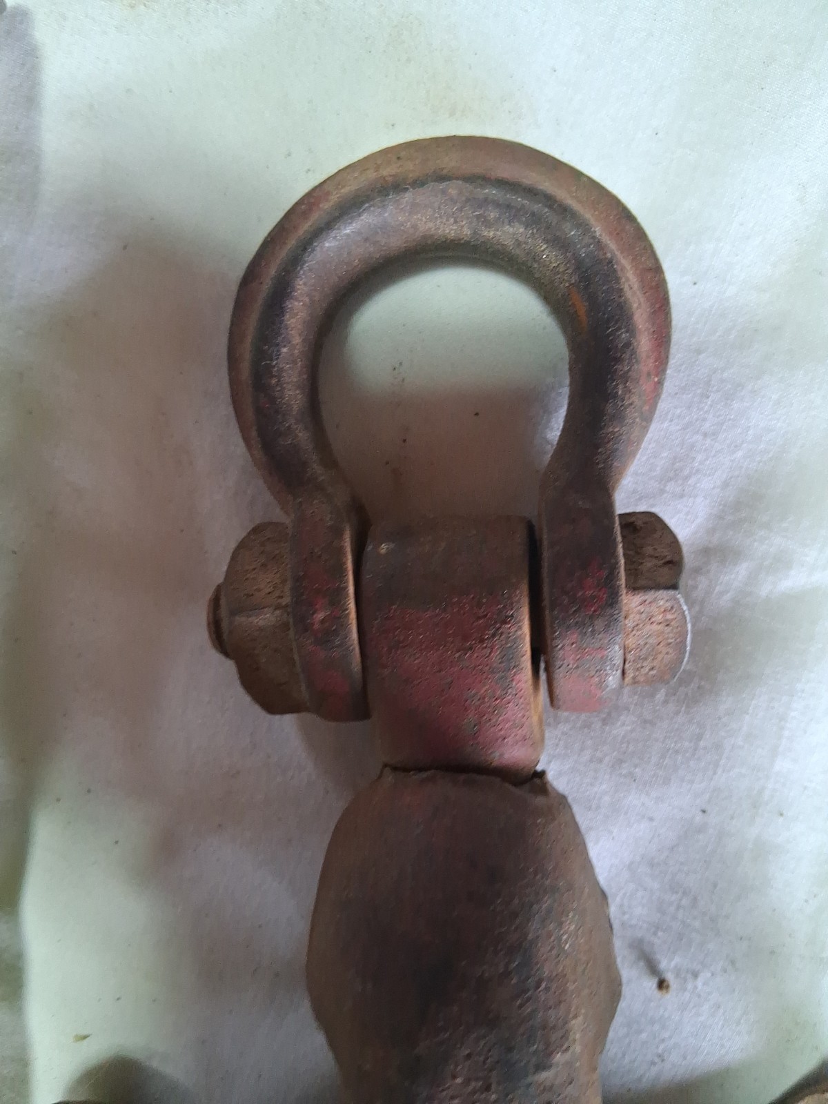 Antique Hudson #LL9 Cast Iron Barn Well Pulley With 3″ Wheel