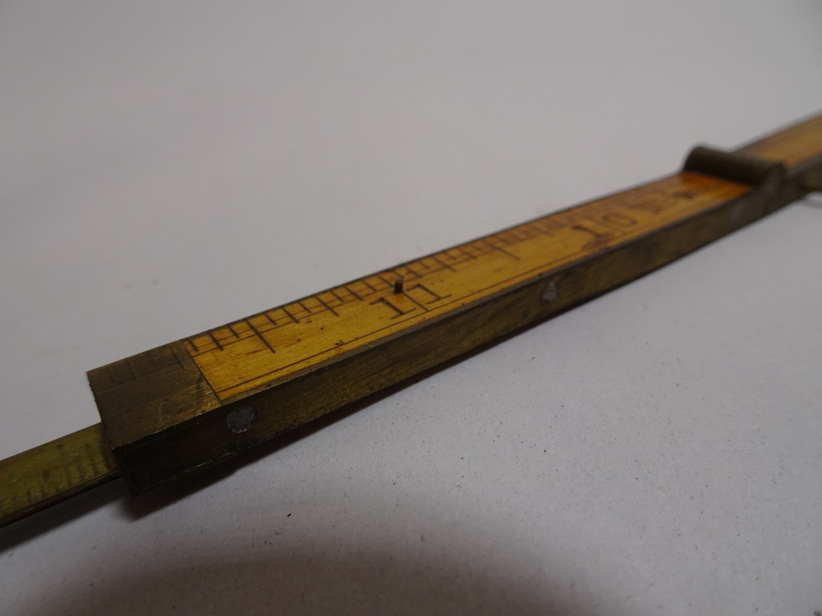 Upson Nut Company 32 1/2 Folding Wooden Ruler Rule 4-Fold w Sliding Caliper