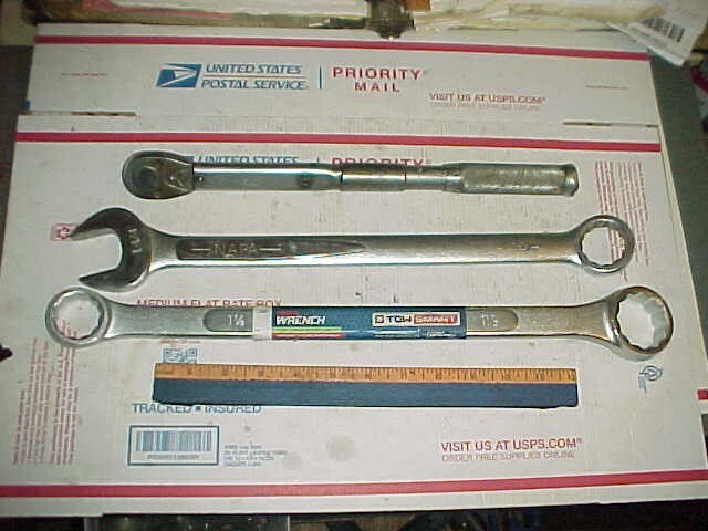 Smart Towing 1 1/2-1 1/8 & NAPA 1 1/4″ Wrenches + Proto 6008 Torque 1/2″ Ratchet