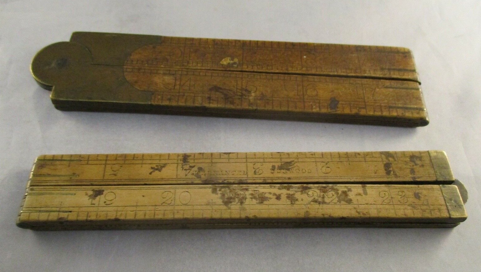 Vintage Retro Carpenters Wooden / Brass Rulers Great Display Man Cave No 1