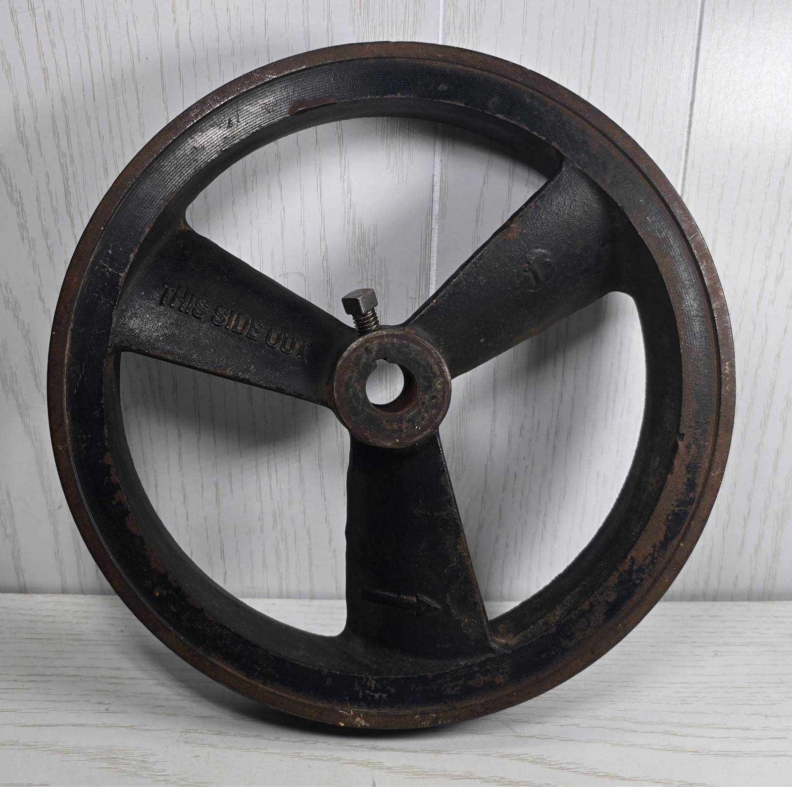 Antique Cast Iron Flat Belt Pulley Wheel 3 Spoke Line Shaft Machine Flywheel