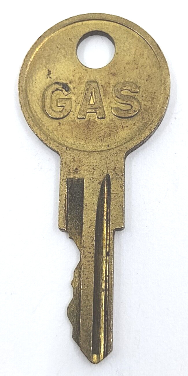 Vintage Key GAS 90881 MADE In ENGLAND Appx 1-3/4″ Replacement Locks Steampunk