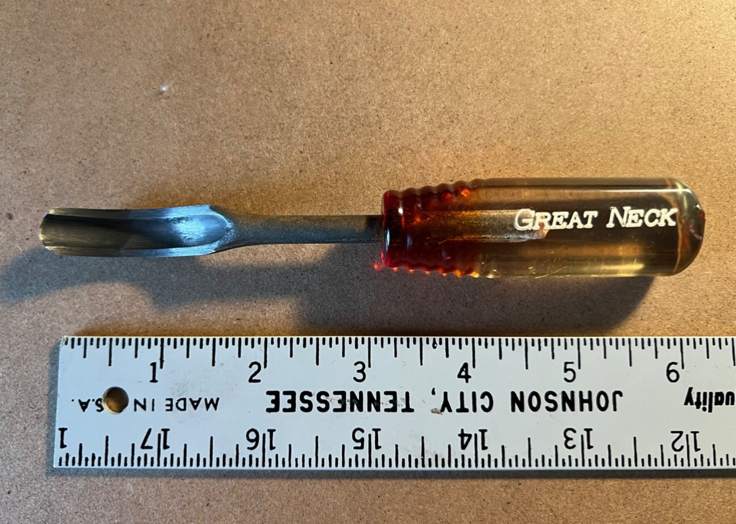 Great Neck Gouge/Chisel Wood Carving Tool curved 6 1/8”- Red Clear Handle