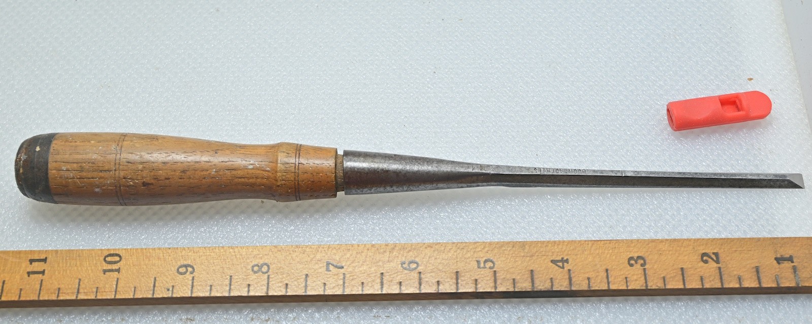 Vintage 1/4″ Buck Bros Bevel Edge Socket Chisel (INV S197)